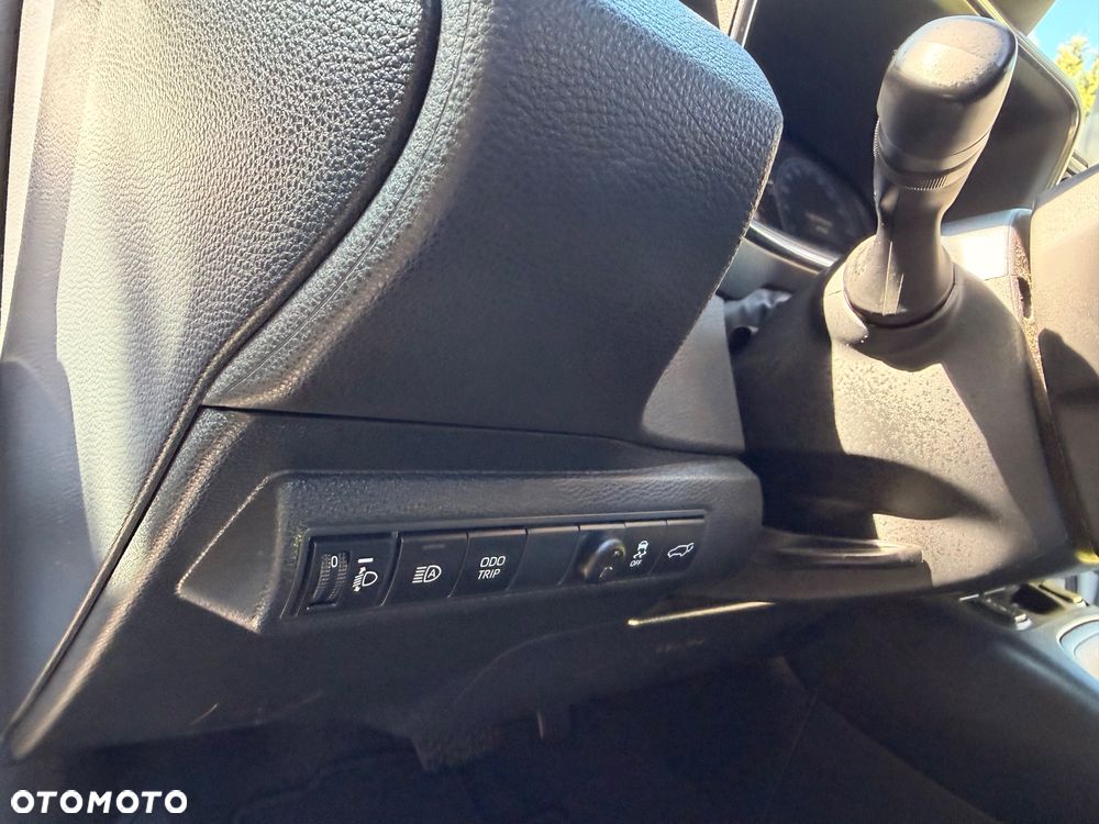 Toyota Corolla 1.8 Hybrid Executive - 25