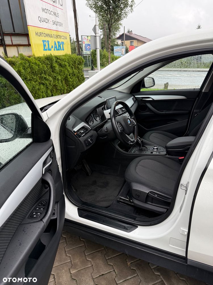 BMW X1 sDrive20i - 12
