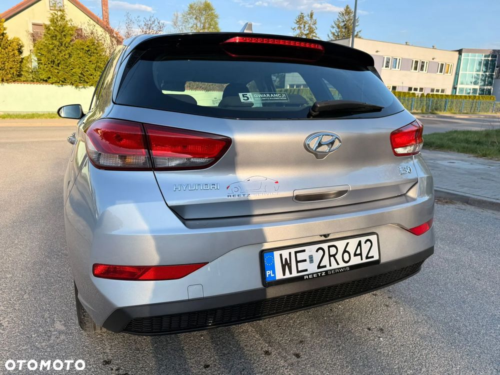 Hyundai i30 1.5 DPI Classic + - 9