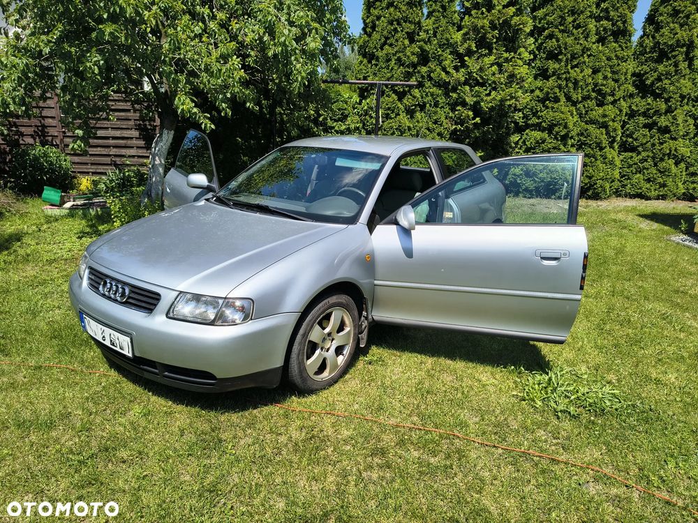 Audi A3 3-drzwiowe 1.6 Ambiente - 7