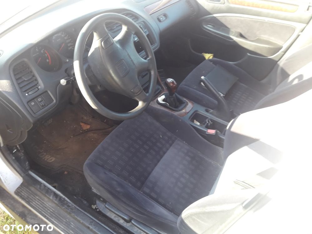 Honda Accord 99-02  HB  Klapa tylna z Lotką błotnik   drzwi Szyba boczna - 7