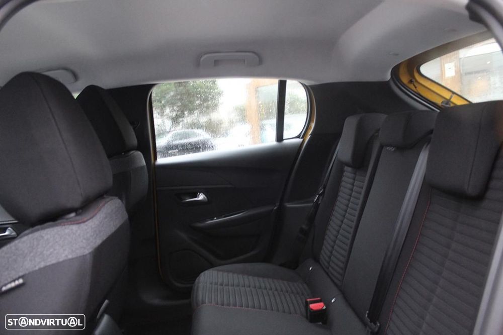 Peugeot e-208 Active Pack - 36