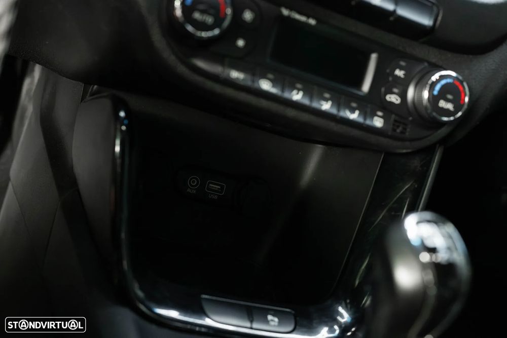 Kia Ceed S Coupé 1.6 CRDi GT Line - 28