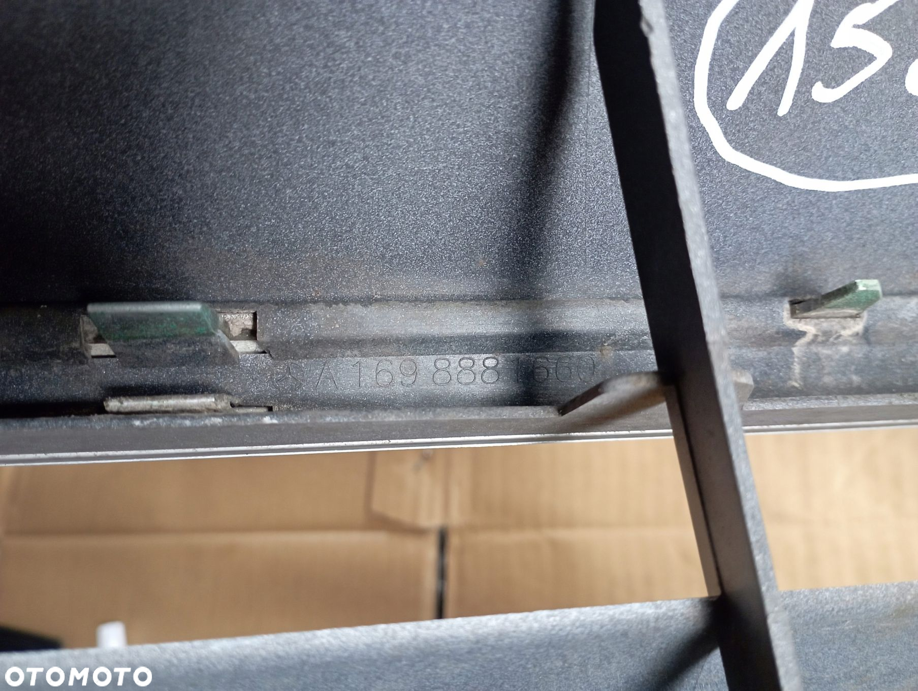MERCEDES W245 GRILL ATRAPA A1698881660 - 8