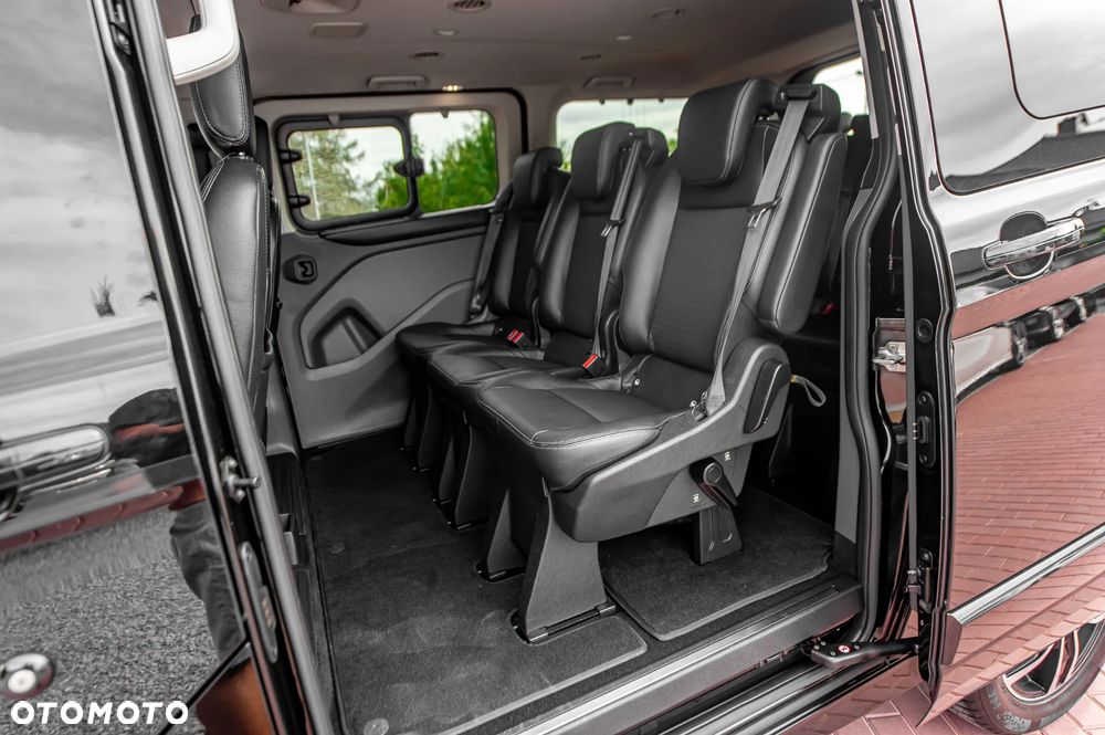 Ford Tourneo Custom 2.0 EcoBlue L1 Titanium SelectShift - 32