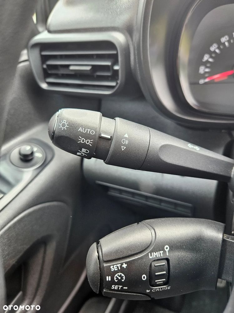 Toyota ProAce City 1.5HDI 102KM - 11