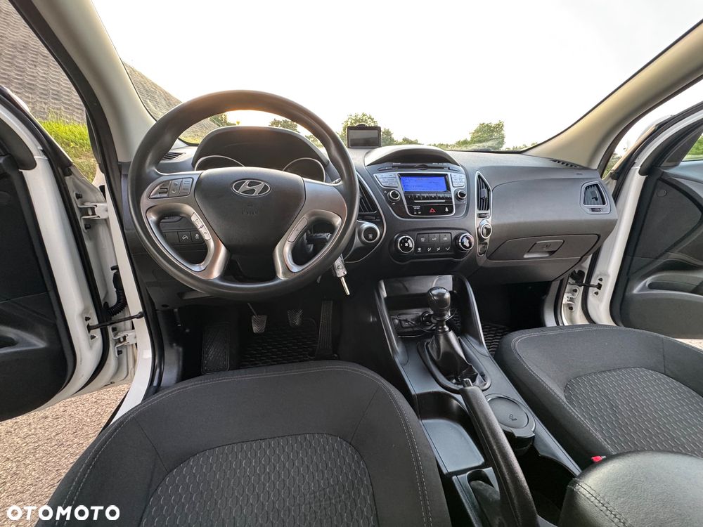 Hyundai ix35 1.6 2WD Fifa World Cup Edition - 33
