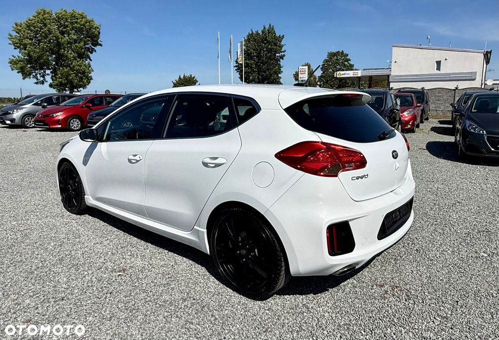 Kia Ceed 1.6 T-GDI GT - 5