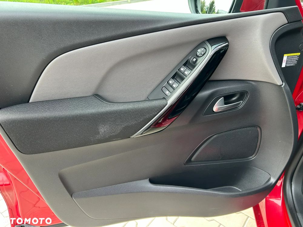 Citroën C4 SpaceTourer PureTech 130 Stop&Start FEEL - 26