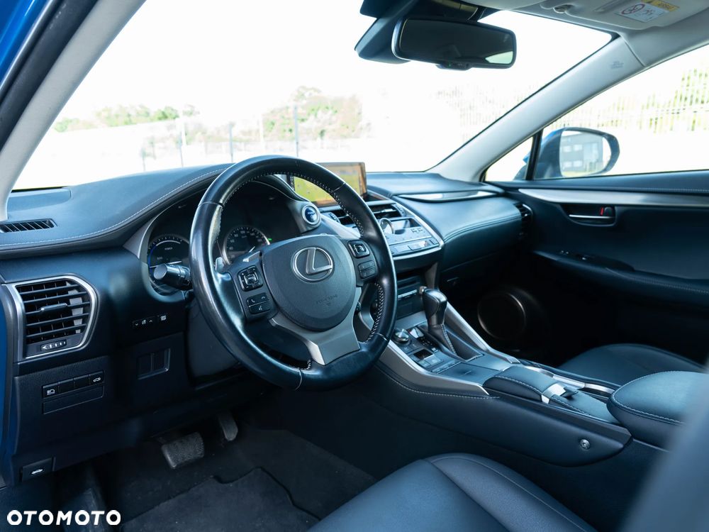 Lexus NX 300h Comfort AWD - 16