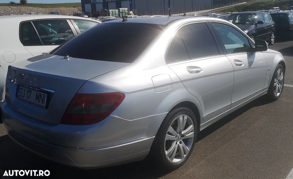 Mercedes-Benz C - 7