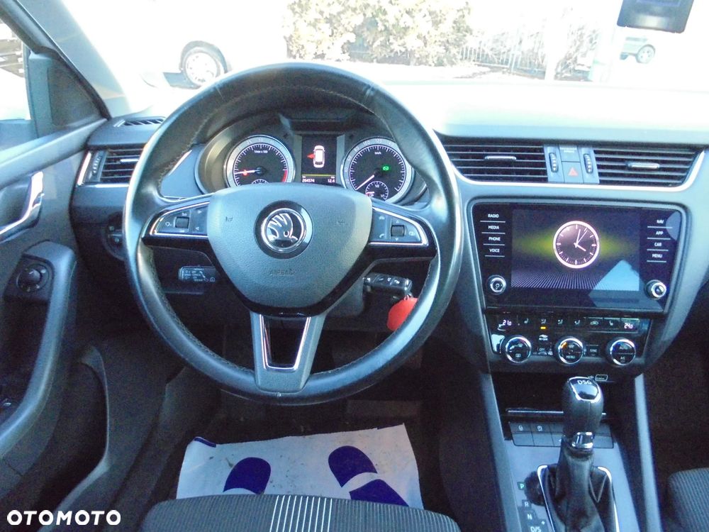 Skoda Octavia 2.0 TDI DSG Ambition - 12