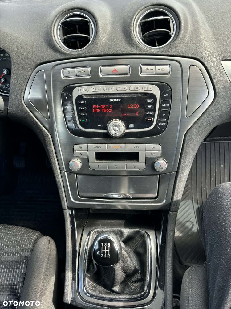 Ford Mondeo 2.0 Titanium - 8