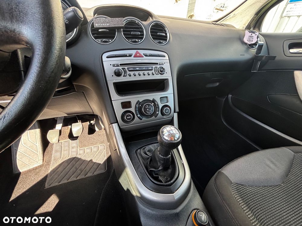 Peugeot 308 120 VTi Premium - 33