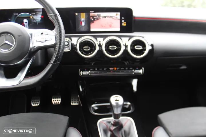 Mercedes-Benz A 180 d AMG Line - 37