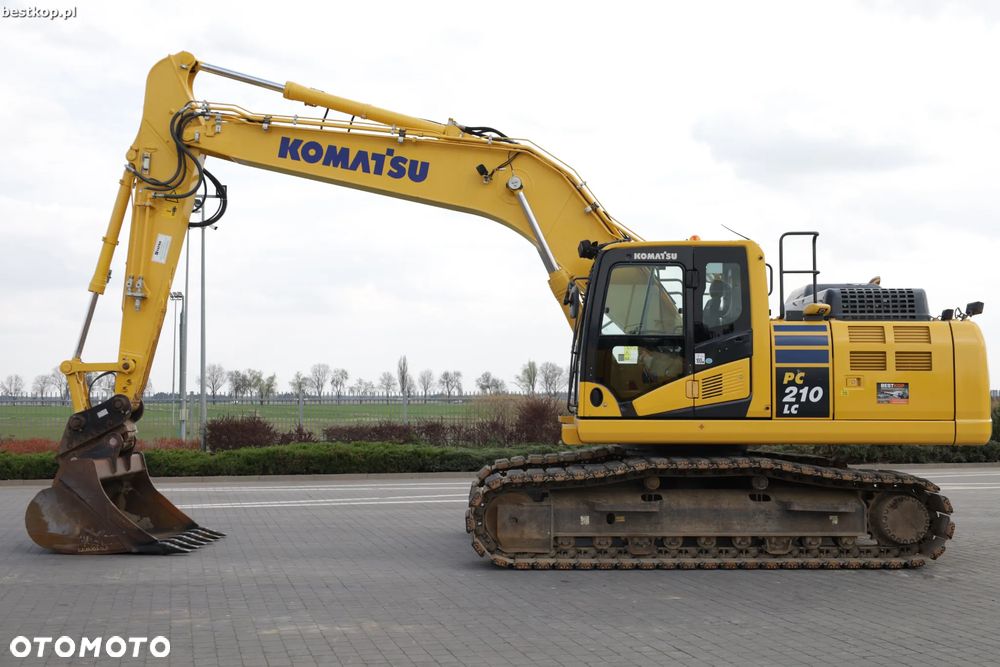 Komatsu PC210LC-11 - 3