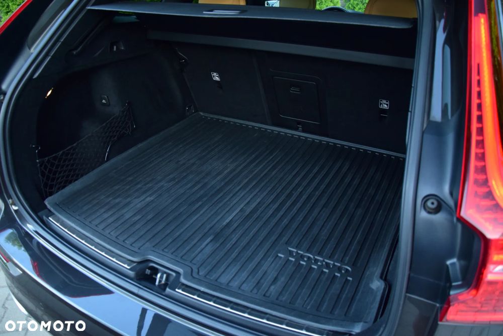 Volvo XC 60 B5 B AWD Inscription - 13
