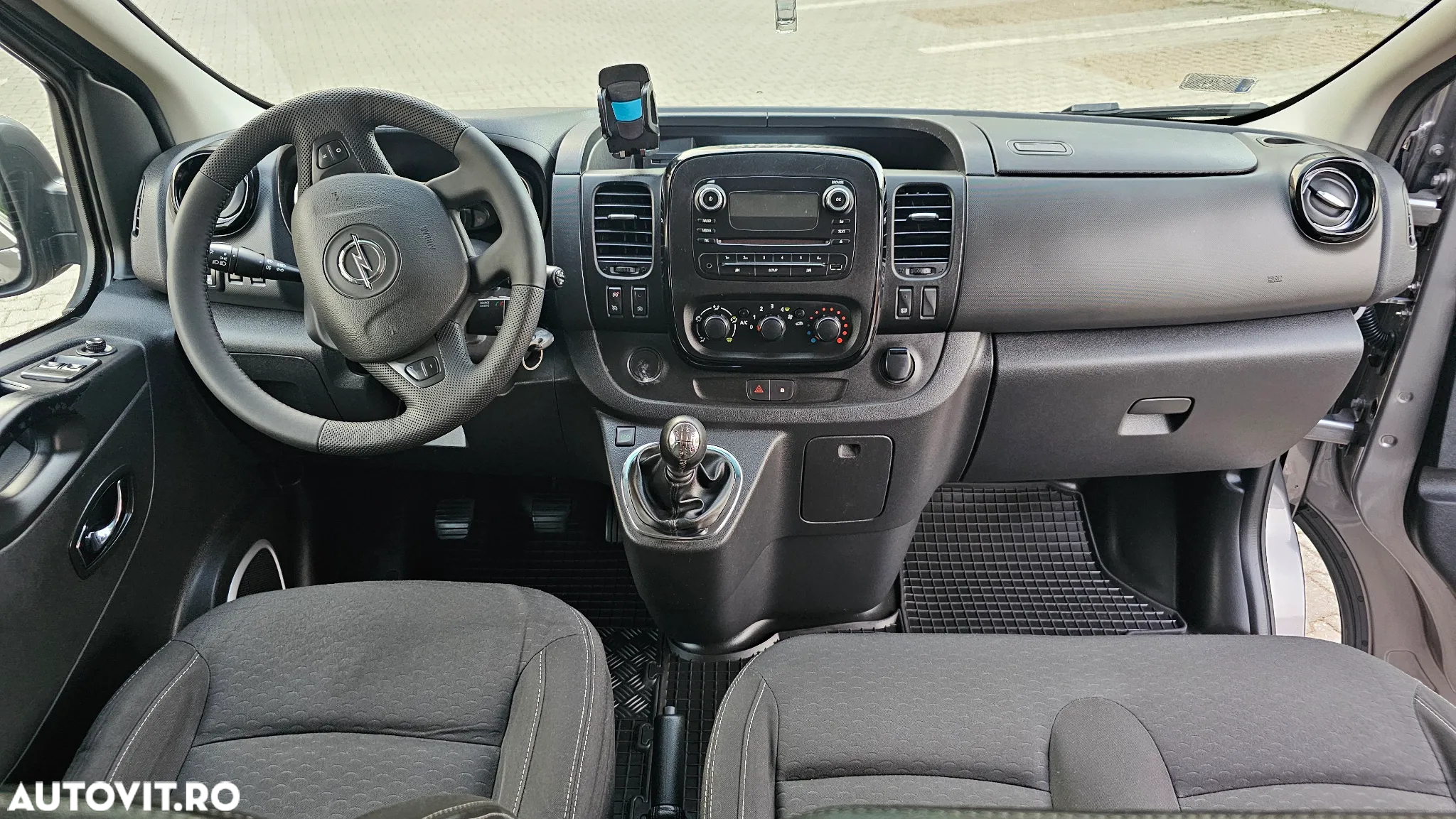 Opel Vivaro - 5