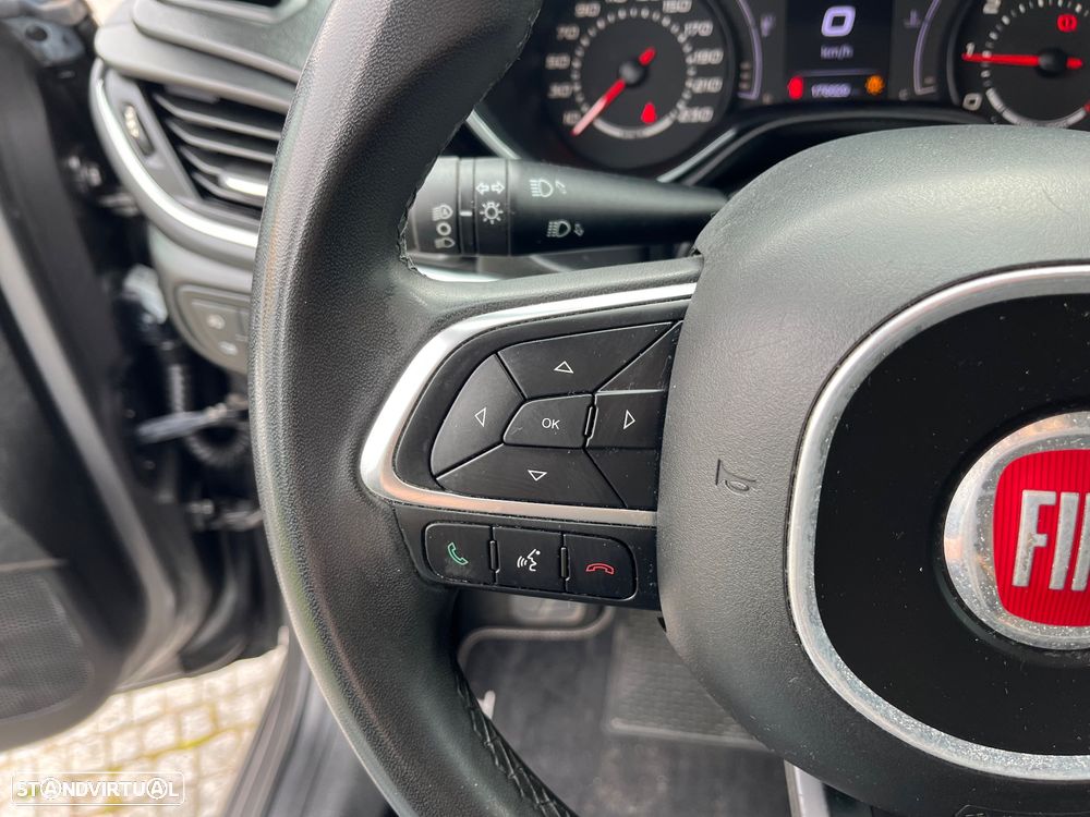 Fiat Tipo Station Wagon 1.6 M-Jet Lounge - 25