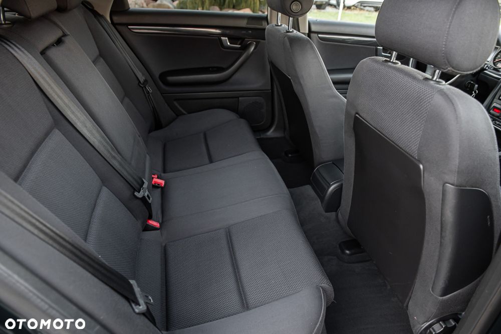 Audi A4 Avant 1.8 T quattro - 25