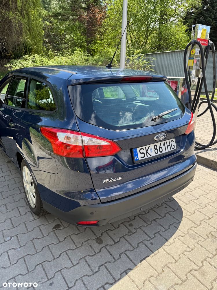 Ford Focus 1.6 Ambiente - 5