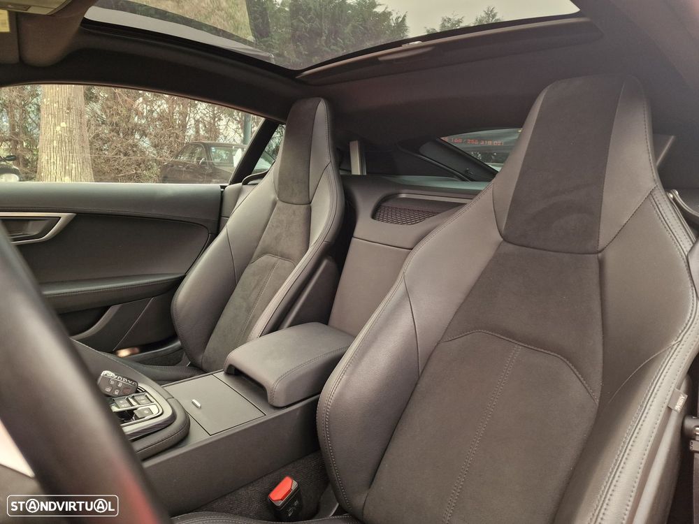 Jaguar F-Type 2.0 i4 R-Dynamic - 18