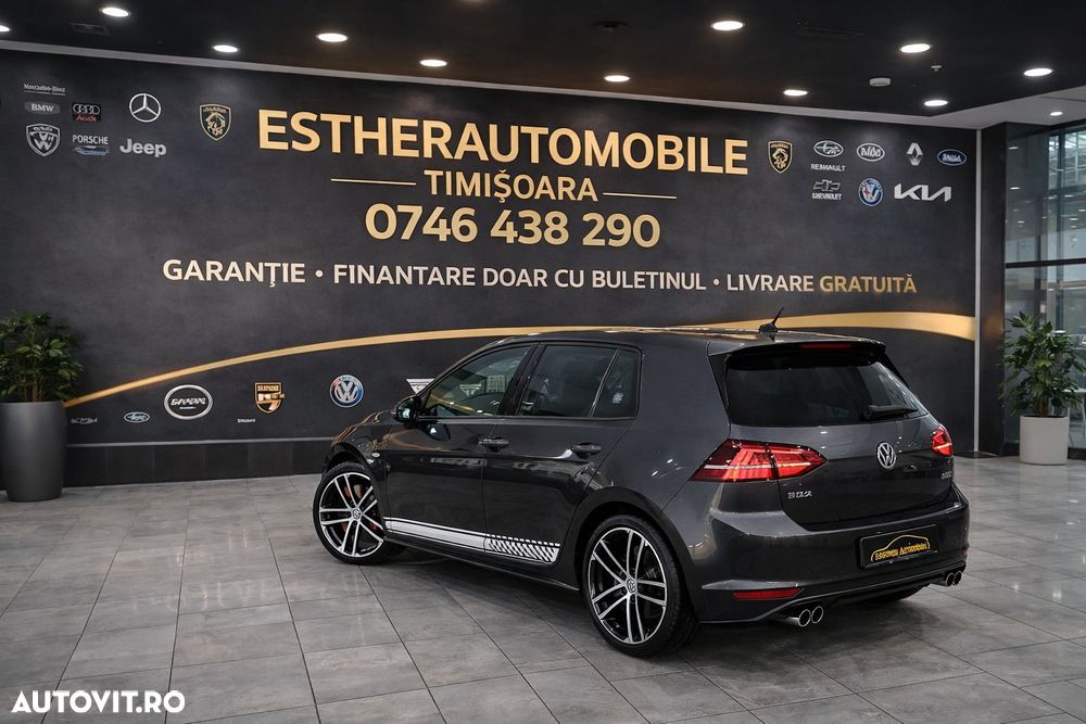 Volkswagen Golf 2.0 TDI BlueMotion Technology Comfortline - 2