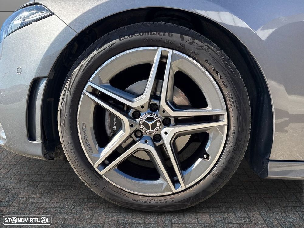 Mercedes-Benz A 180 d AMG Line - 5