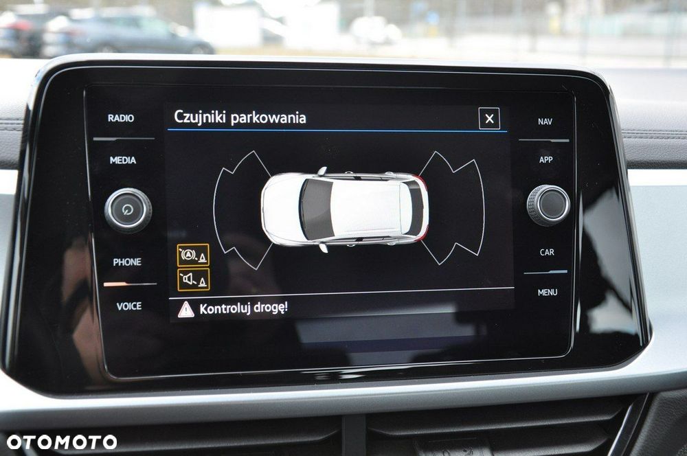 Volkswagen T-Roc - 15