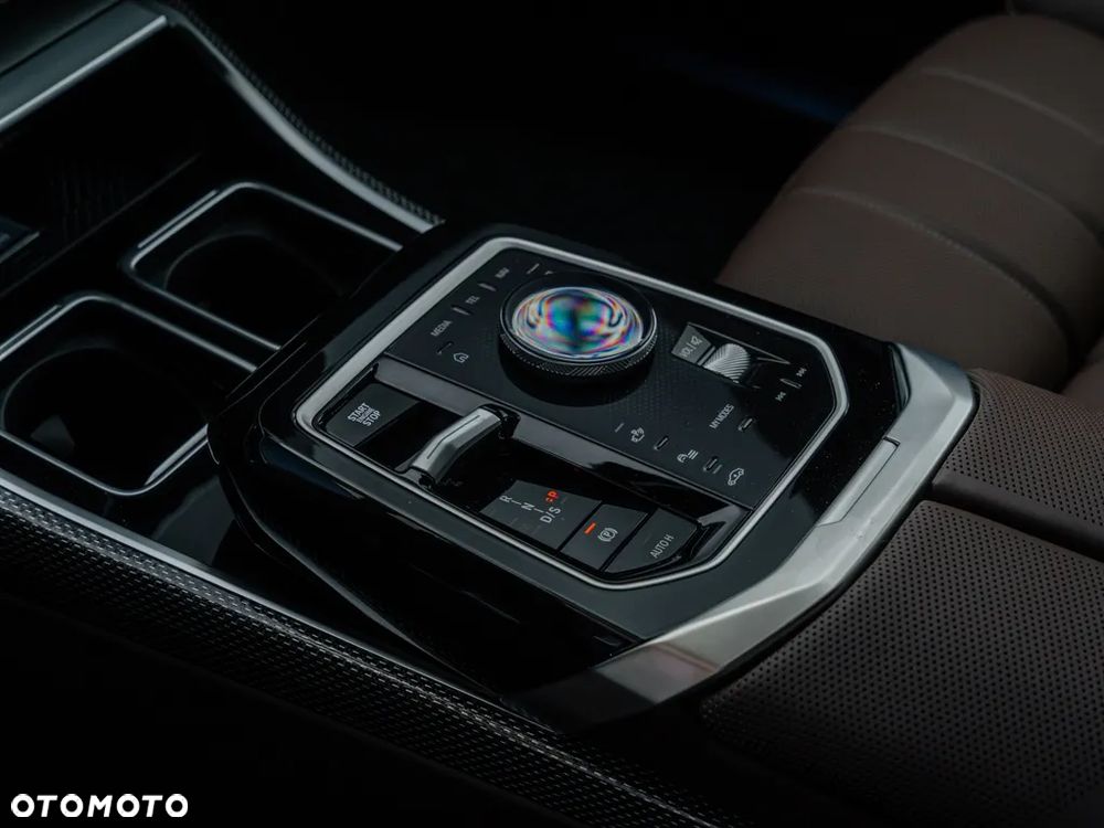 BMW Seria 7 740d xDrive - 12