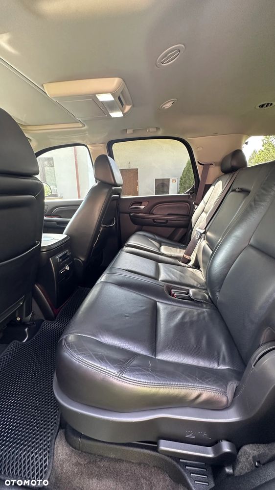 Cadillac Escalade 6.0 V8 Platinum - 8