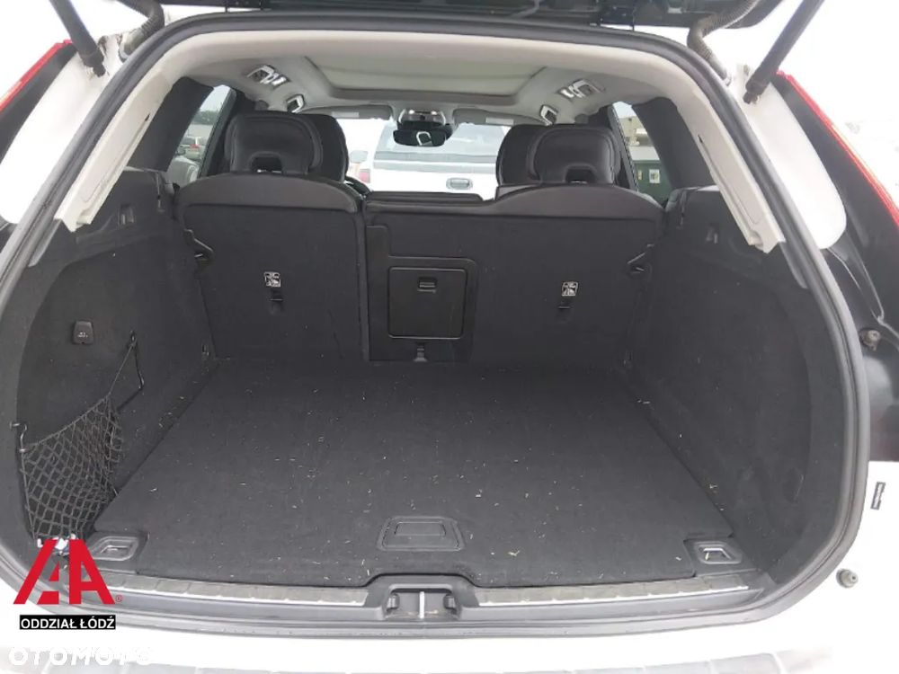Volvo XC 60 T6 AWD Momentum - 13