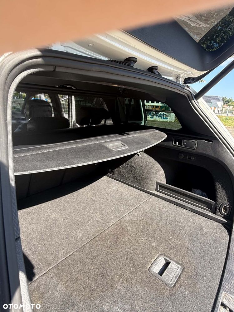 Volkswagen Passat - 15