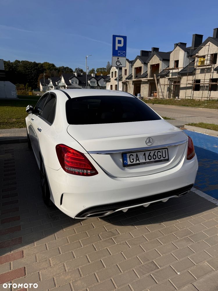 Mercedes-Benz Klasa C 250 7G-TRONIC - 3