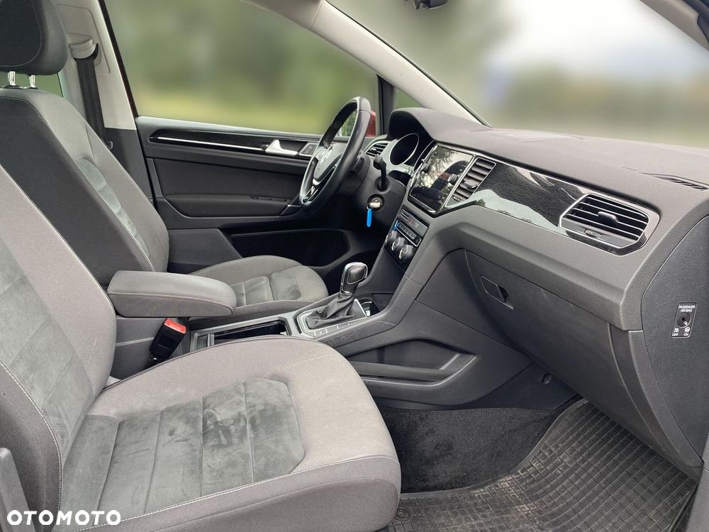 Volkswagen Golf - 14