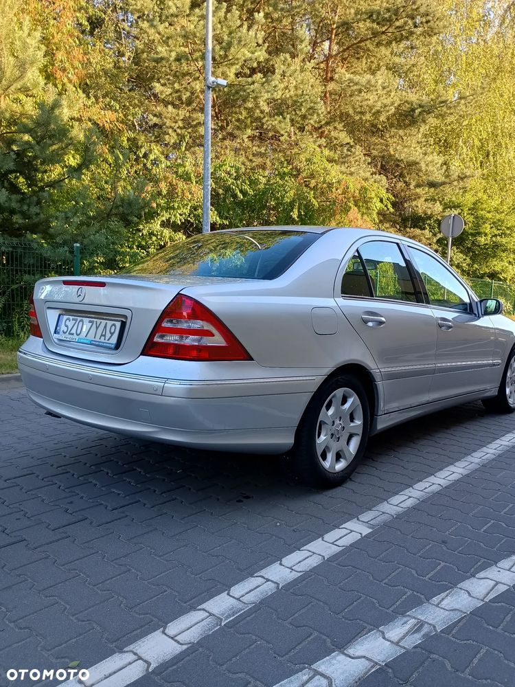 Mercedes-Benz Klasa C 180 Kompressor Automatik Elegance - 11