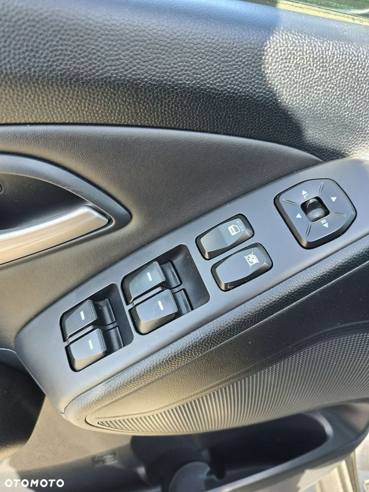 Hyundai ix35 - 17