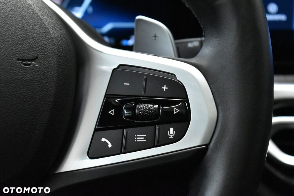 BMW Seria 3 - 18