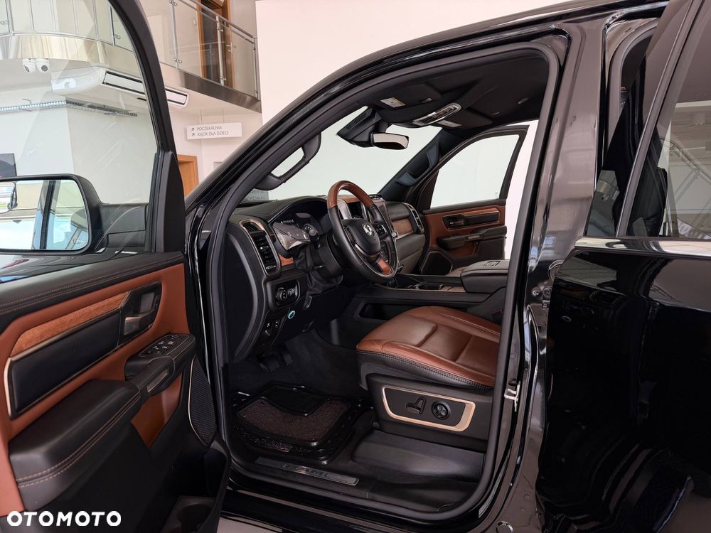 RAM 1500 Crew Cab Longhorn - 21