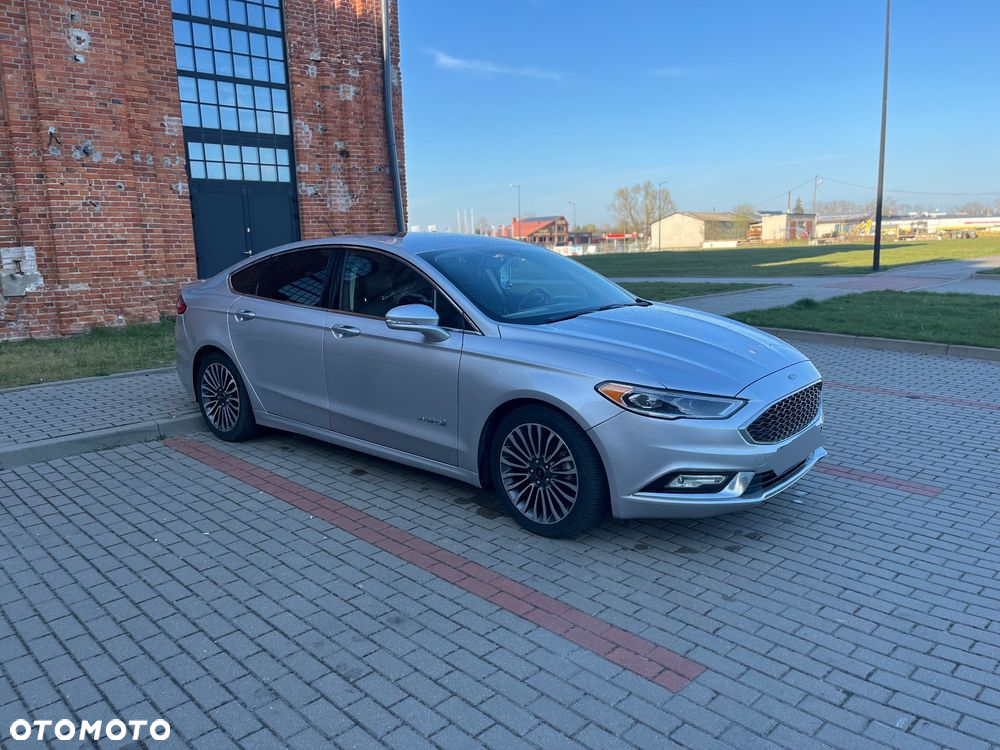 Ford Fusion - 5