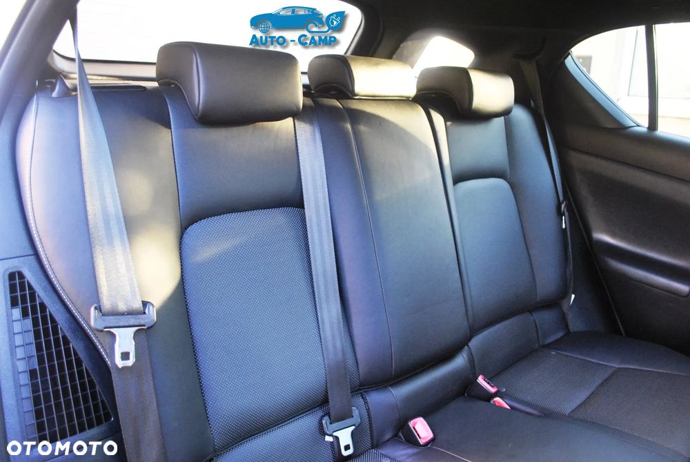 Lexus CT 200h F Sport - 22