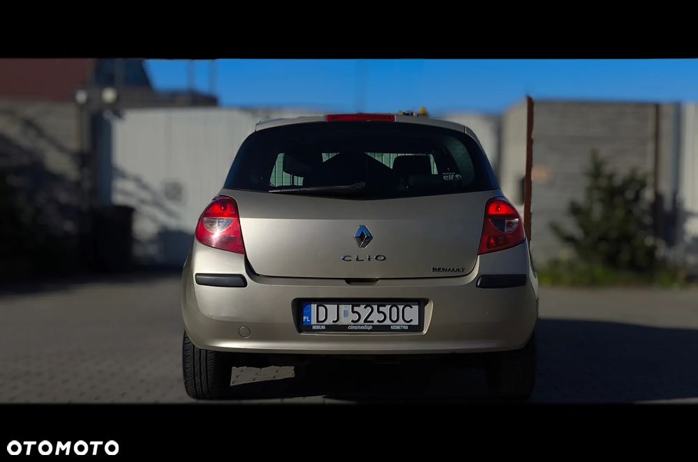 Renault Clio - 5