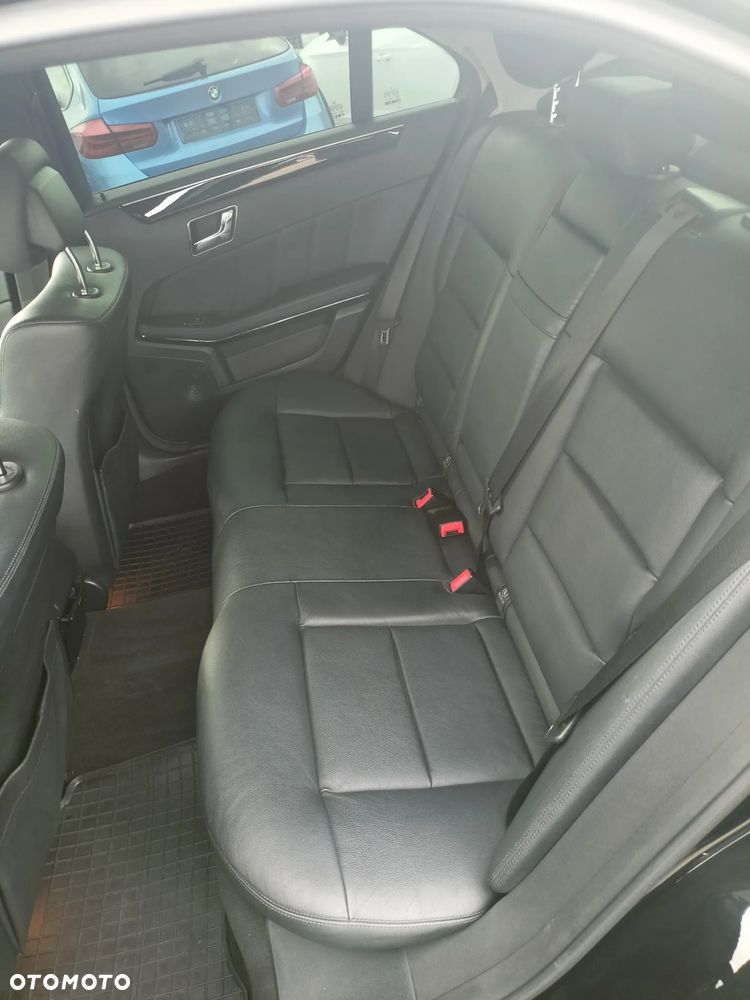 Mercedes-Benz Klasa E 250 CDI DPF BlueEFFICIENCY Automatik Avantgarde - 23