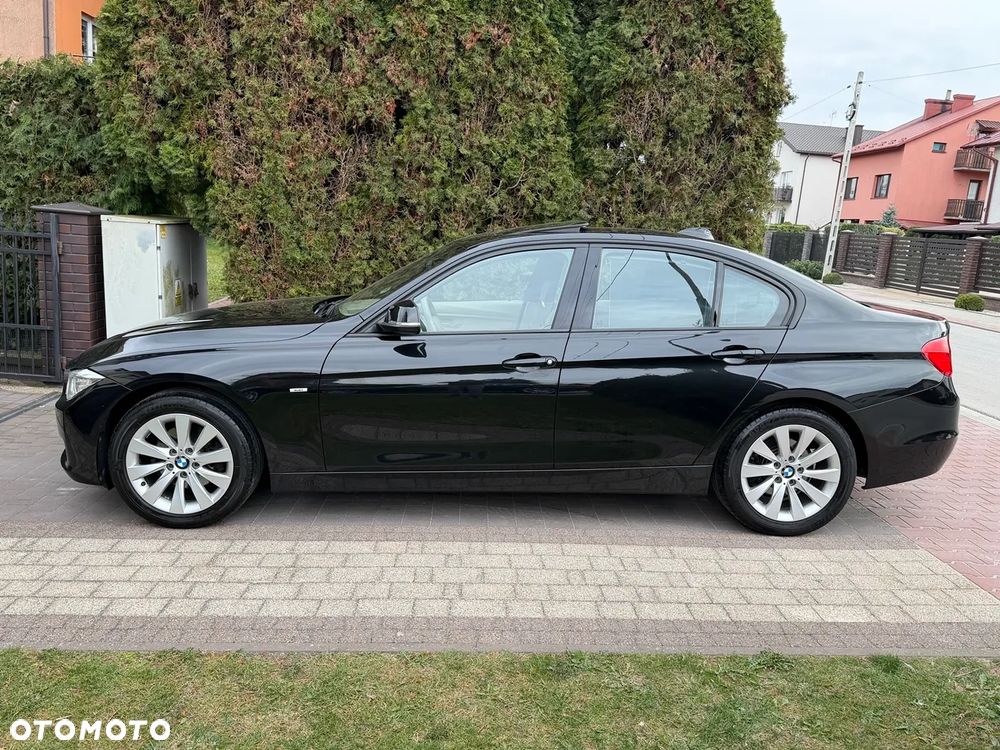 BMW Seria 3 320d Blue Performance Modern Line - 23