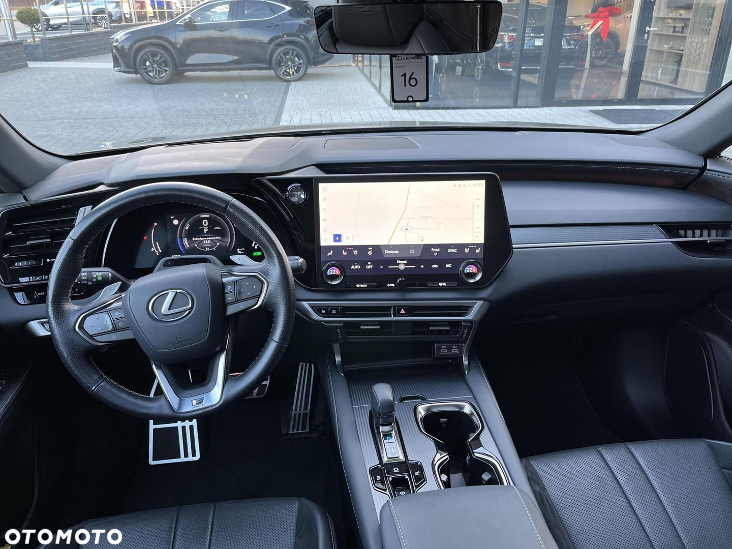 Lexus RX - 9