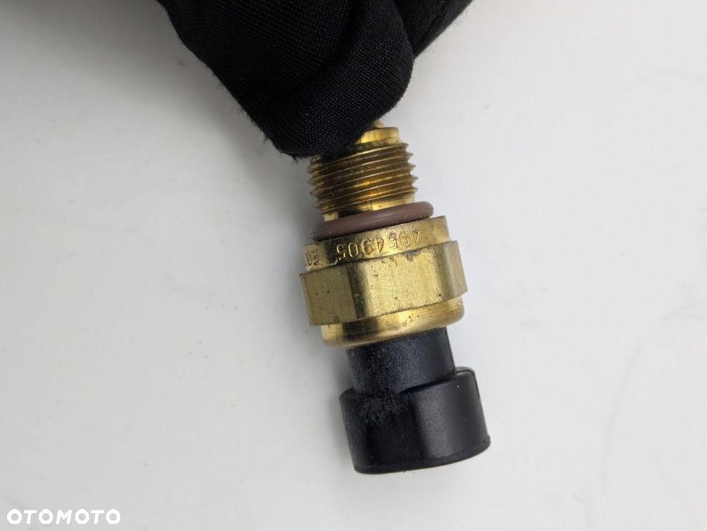 DAF LF 45 LF 55 6.7 220KM 250KM CZUJNIK TEMPERATURY PŁYNU 4954905 - 4