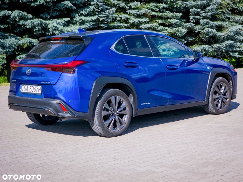 Lexus UX 200 F Sport 2WD - 4