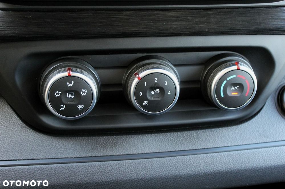 Renault Trafic - 24