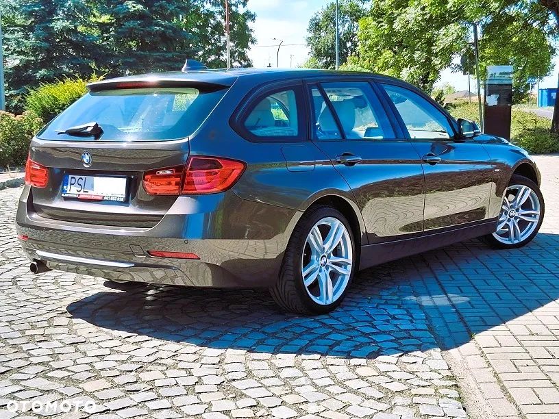 BMW Seria 3 320d xDrive DPF Edition Sport - 5