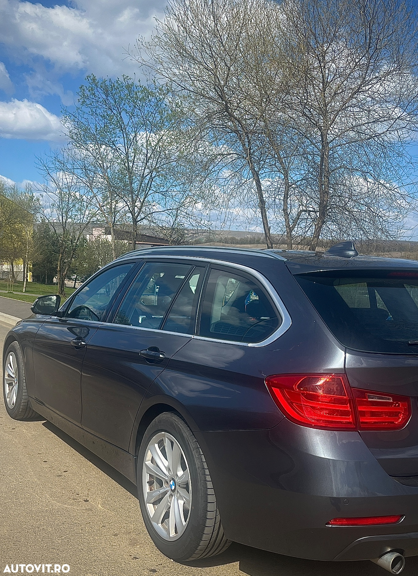 BMW Seria 3 318d - 5